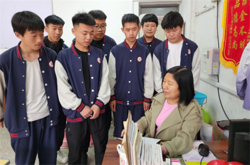 【班主任节】亚洲博彩网站（技师学院）班主任风采之张志华——学生人生的引路人